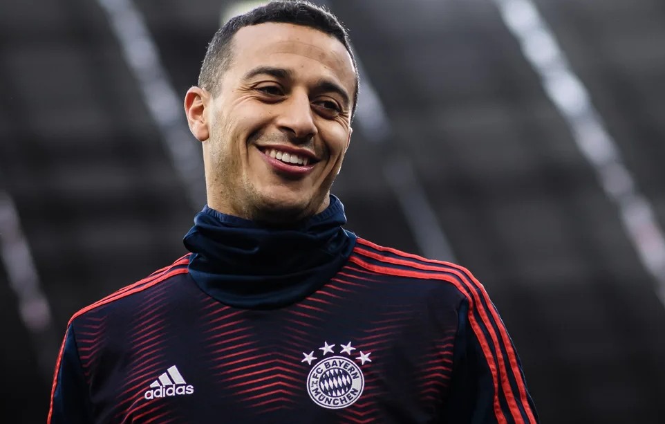 开云官方入口包含转折点拜仁慕尼黑调整名单，西甲赛后攻防权衡，更衣室稳定，赛季目标并未改变的词条